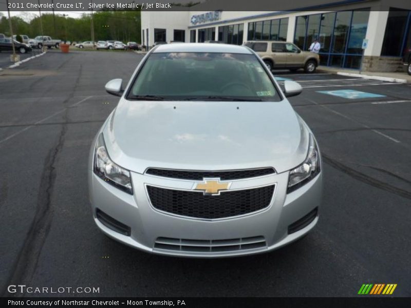 Silver Ice Metallic / Jet Black 2011 Chevrolet Cruze LT