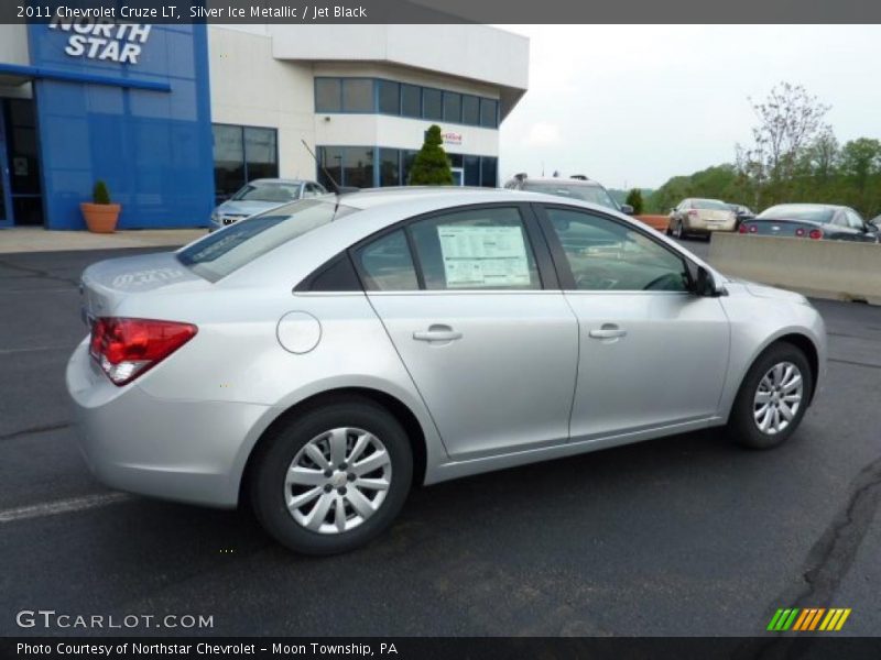 Silver Ice Metallic / Jet Black 2011 Chevrolet Cruze LT