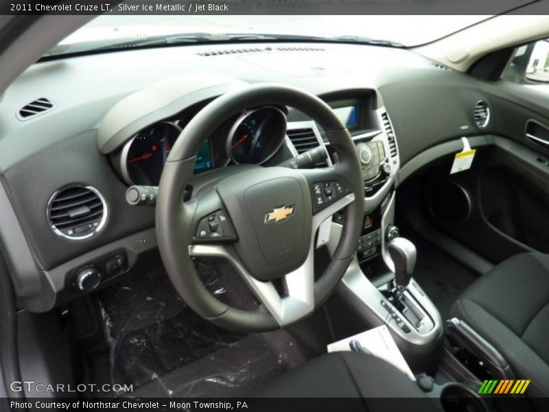 Silver Ice Metallic / Jet Black 2011 Chevrolet Cruze LT