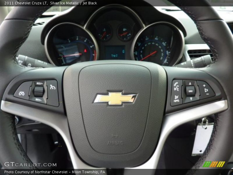 Silver Ice Metallic / Jet Black 2011 Chevrolet Cruze LT