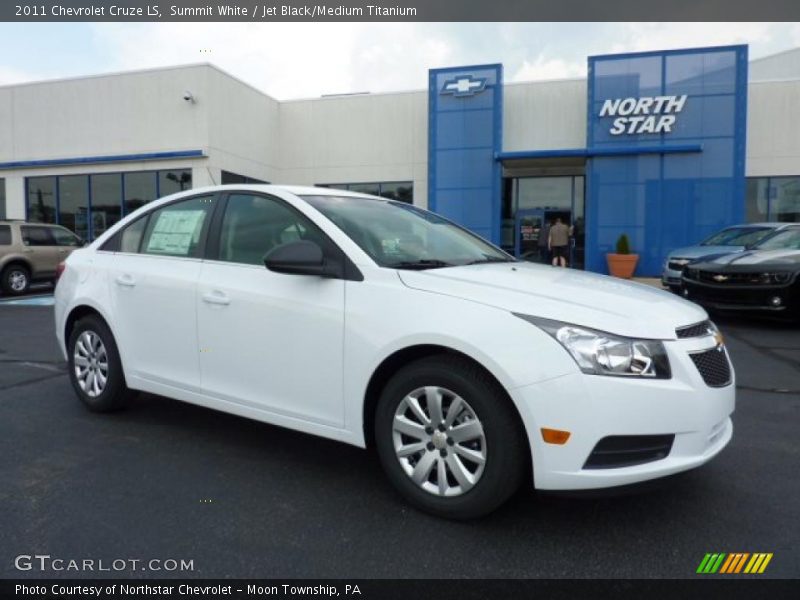 Summit White / Jet Black/Medium Titanium 2011 Chevrolet Cruze LS