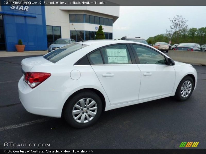 Summit White / Jet Black/Medium Titanium 2011 Chevrolet Cruze LS