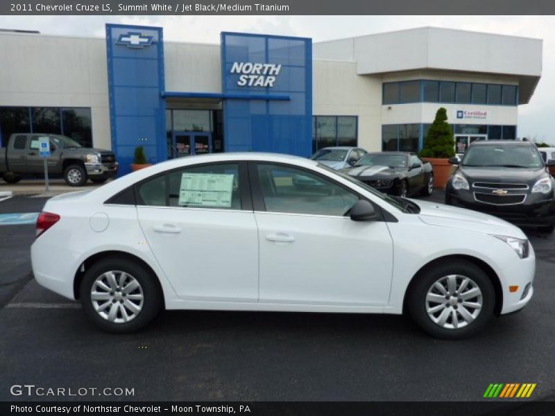 Summit White / Jet Black/Medium Titanium 2011 Chevrolet Cruze LS