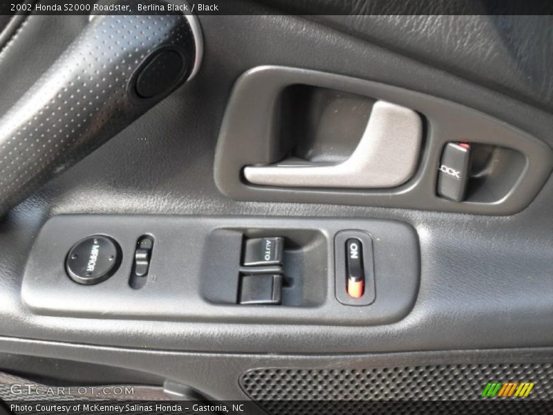 Controls of 2002 S2000 Roadster