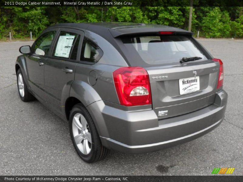 Mineral Gray Metallic / Dark Slate Gray 2011 Dodge Caliber Mainstreet