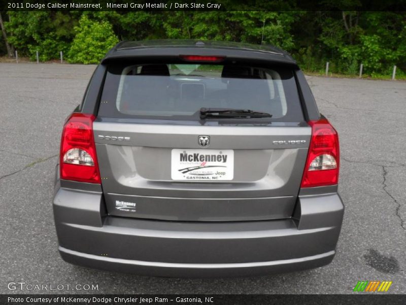 Mineral Gray Metallic / Dark Slate Gray 2011 Dodge Caliber Mainstreet