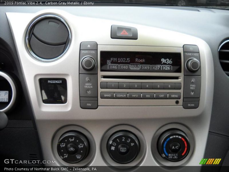 Carbon Gray Metallic / Ebony 2009 Pontiac Vibe 2.4