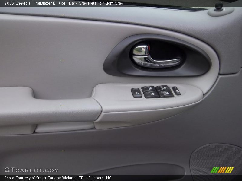 Dark Gray Metallic / Light Gray 2005 Chevrolet TrailBlazer LT 4x4
