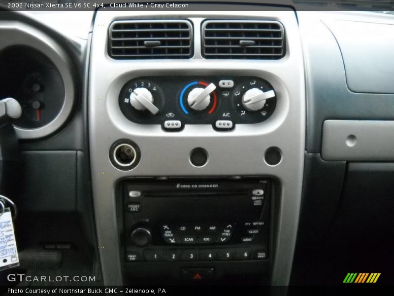 Cloud White / Gray Celadon 2002 Nissan Xterra SE V6 SC 4x4
