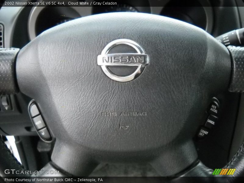 Cloud White / Gray Celadon 2002 Nissan Xterra SE V6 SC 4x4