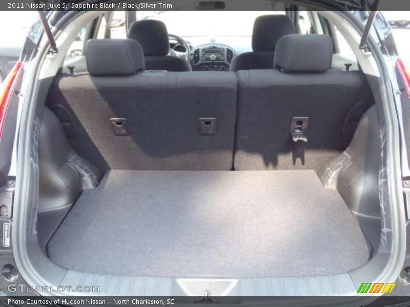 Sapphire Black / Black/Silver Trim 2011 Nissan Juke S