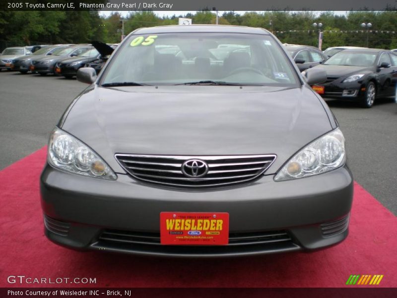 Phantom Gray Pearl / Dark Gray 2005 Toyota Camry LE
