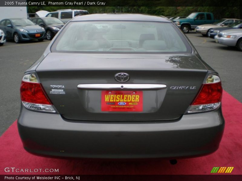 Phantom Gray Pearl / Dark Gray 2005 Toyota Camry LE