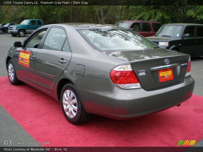 Phantom Gray Pearl / Dark Gray 2005 Toyota Camry LE