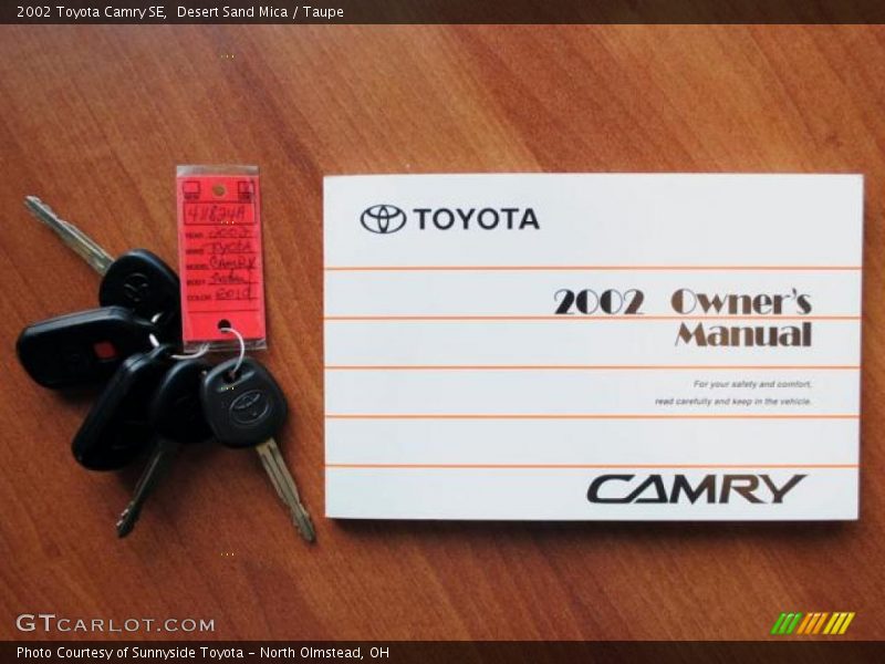 Desert Sand Mica / Taupe 2002 Toyota Camry SE