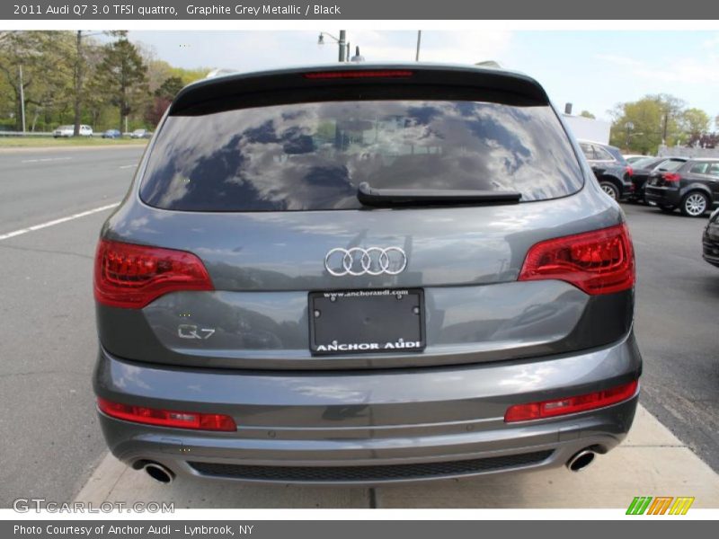 Graphite Grey Metallic / Black 2011 Audi Q7 3.0 TFSI quattro