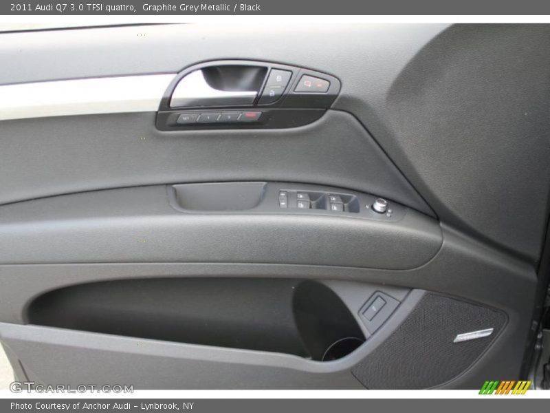 Graphite Grey Metallic / Black 2011 Audi Q7 3.0 TFSI quattro