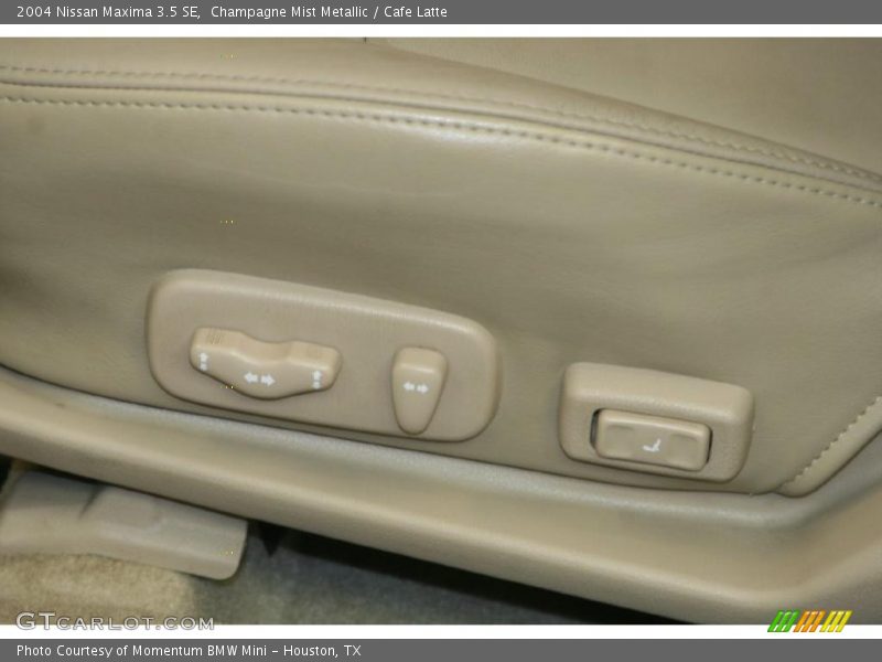 Champagne Mist Metallic / Cafe Latte 2004 Nissan Maxima 3.5 SE