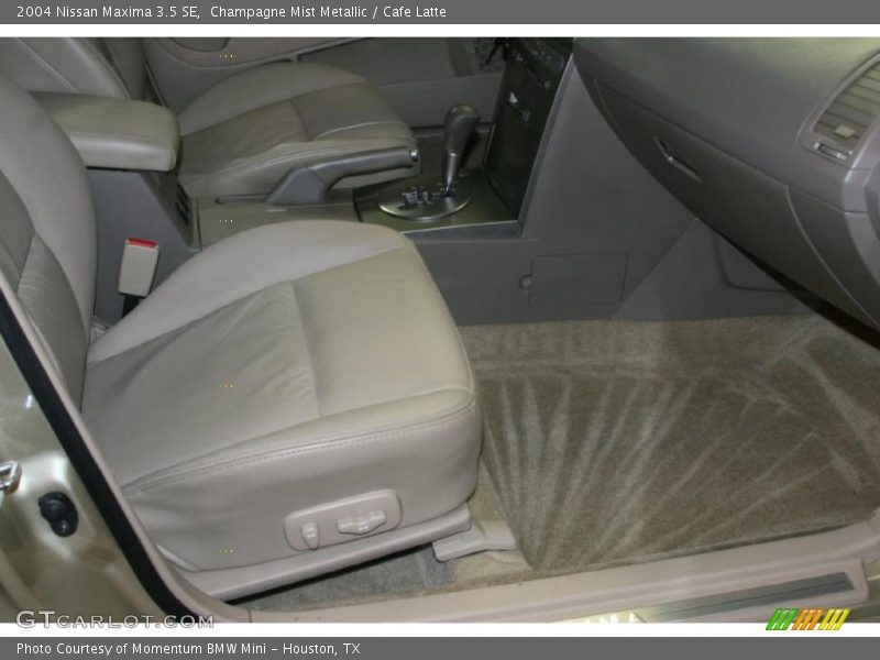 Champagne Mist Metallic / Cafe Latte 2004 Nissan Maxima 3.5 SE