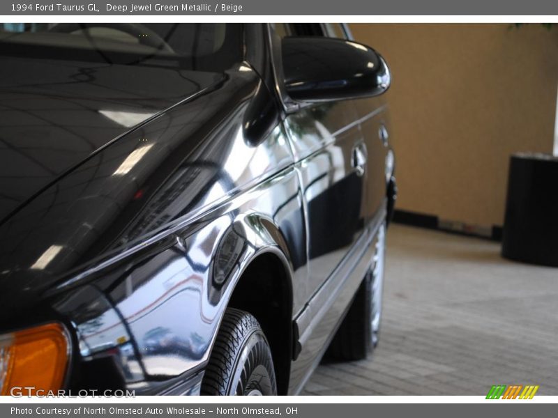 Deep Jewel Green Metallic / Beige 1994 Ford Taurus GL