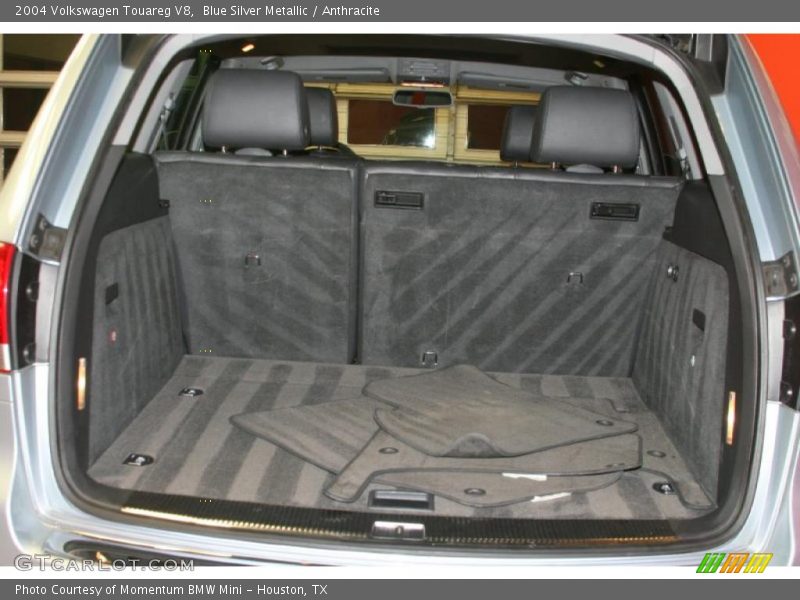  2004 Touareg V8 Trunk