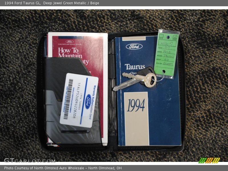 Deep Jewel Green Metallic / Beige 1994 Ford Taurus GL