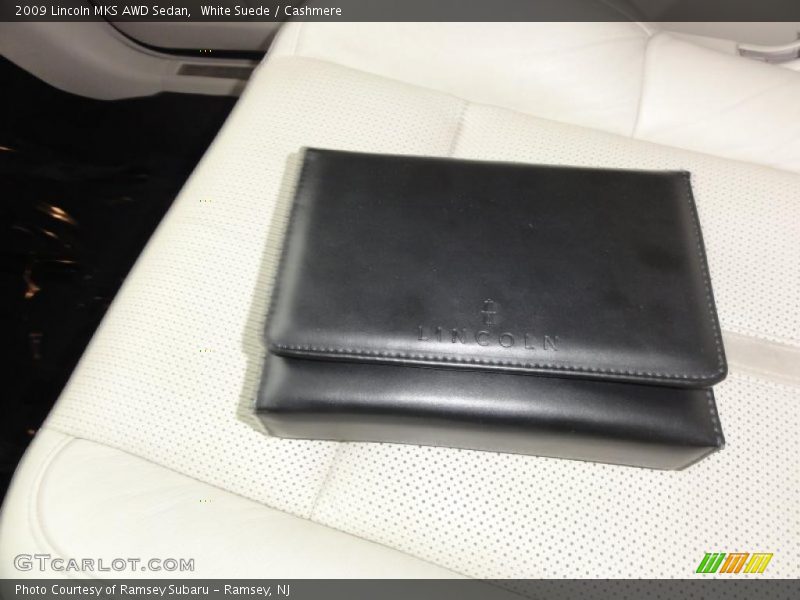 White Suede / Cashmere 2009 Lincoln MKS AWD Sedan