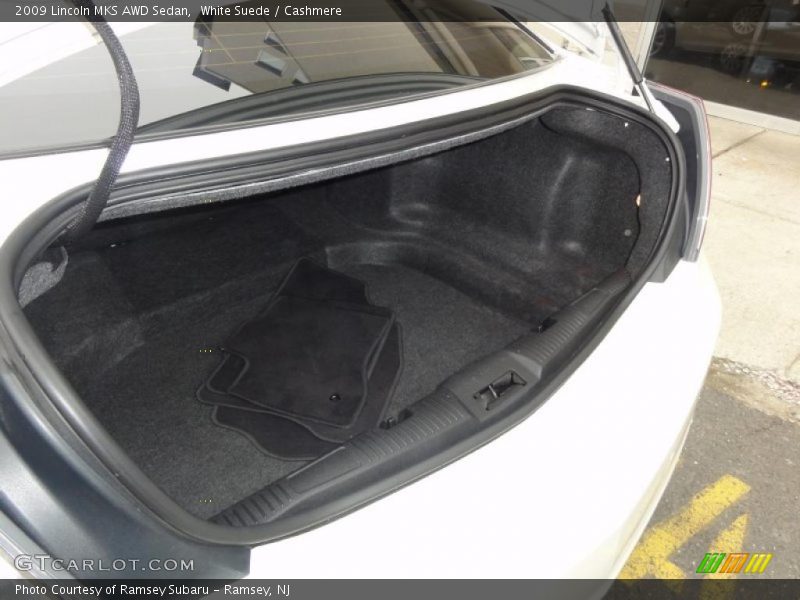 White Suede / Cashmere 2009 Lincoln MKS AWD Sedan