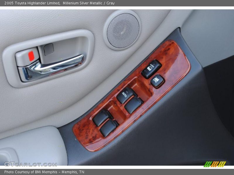 Millenium Silver Metallic / Gray 2005 Toyota Highlander Limited