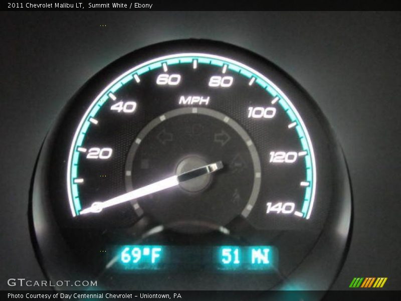 Summit White / Ebony 2011 Chevrolet Malibu LT