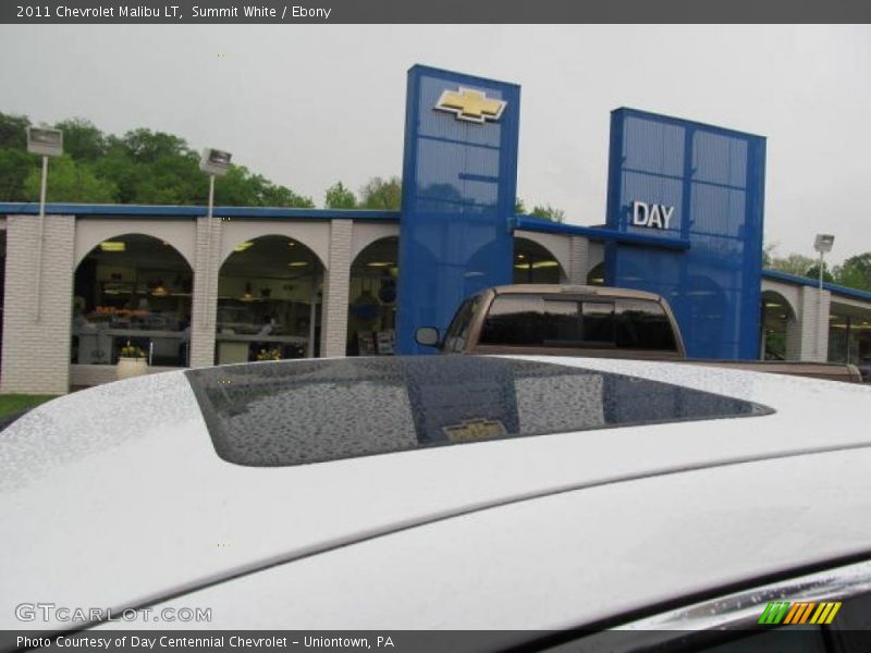 Summit White / Ebony 2011 Chevrolet Malibu LT