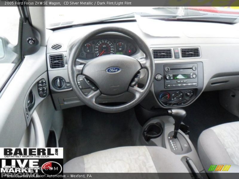 CD Silver Metallic / Dark Flint/Light Flint 2005 Ford Focus ZXW SE Wagon