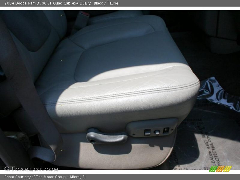Black / Taupe 2004 Dodge Ram 3500 ST Quad Cab 4x4 Dually