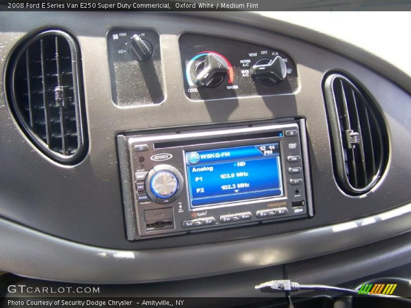 Oxford White / Medium Flint 2008 Ford E Series Van E250 Super Duty Commericial