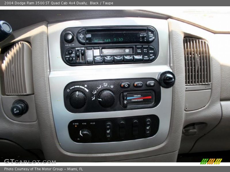 Controls of 2004 Ram 3500 ST Quad Cab 4x4 Dually