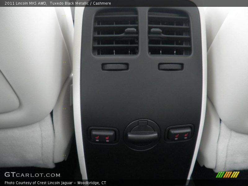 Tuxedo Black Metallic / Cashmere 2011 Lincoln MKS AWD