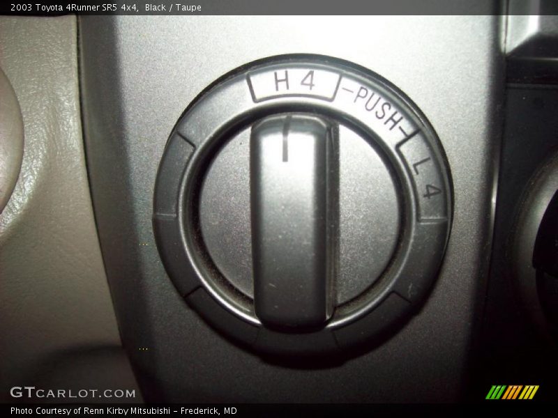 Black / Taupe 2003 Toyota 4Runner SR5 4x4