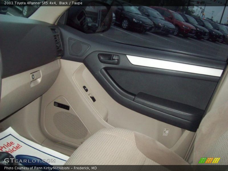 Black / Taupe 2003 Toyota 4Runner SR5 4x4