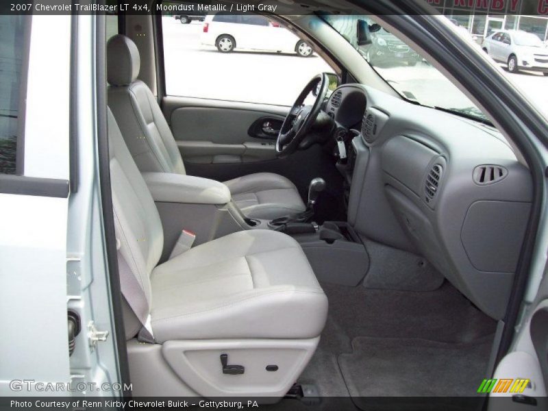 Moondust Metallic / Light Gray 2007 Chevrolet TrailBlazer LT 4x4