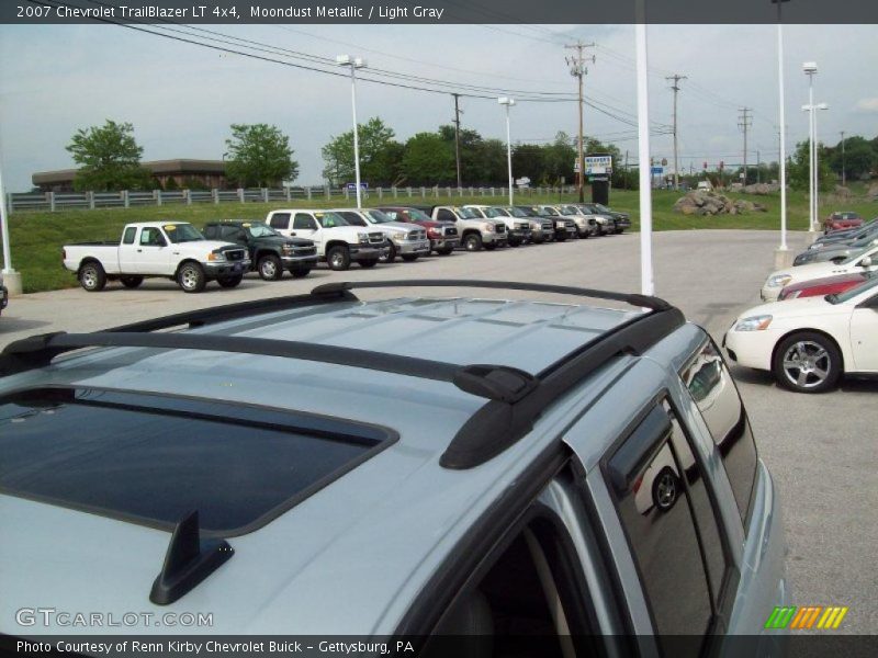 Moondust Metallic / Light Gray 2007 Chevrolet TrailBlazer LT 4x4