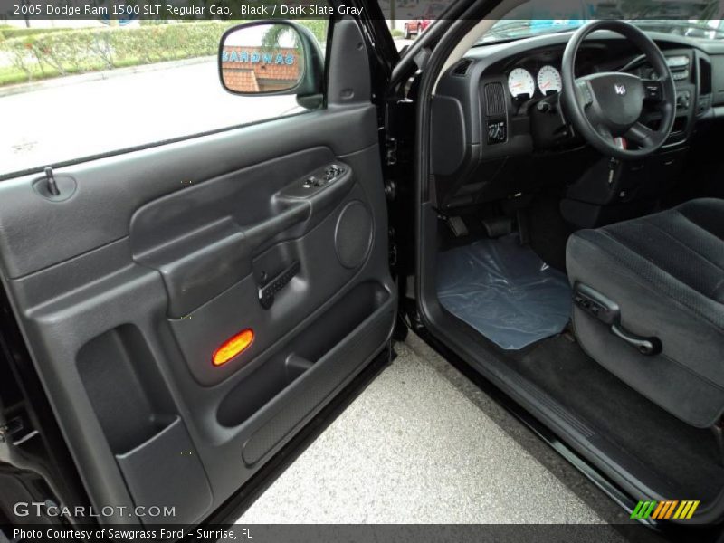 Black / Dark Slate Gray 2005 Dodge Ram 1500 SLT Regular Cab