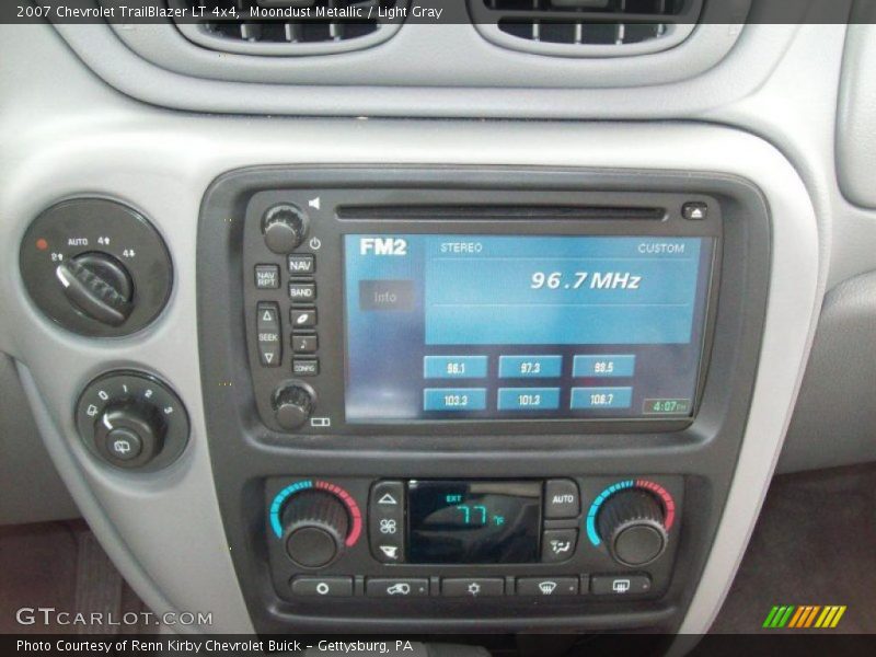 Moondust Metallic / Light Gray 2007 Chevrolet TrailBlazer LT 4x4