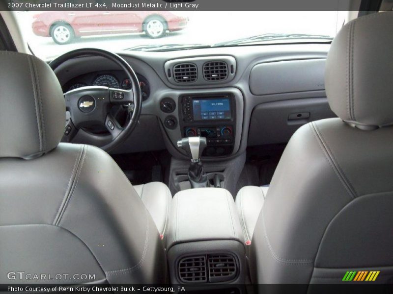 Moondust Metallic / Light Gray 2007 Chevrolet TrailBlazer LT 4x4