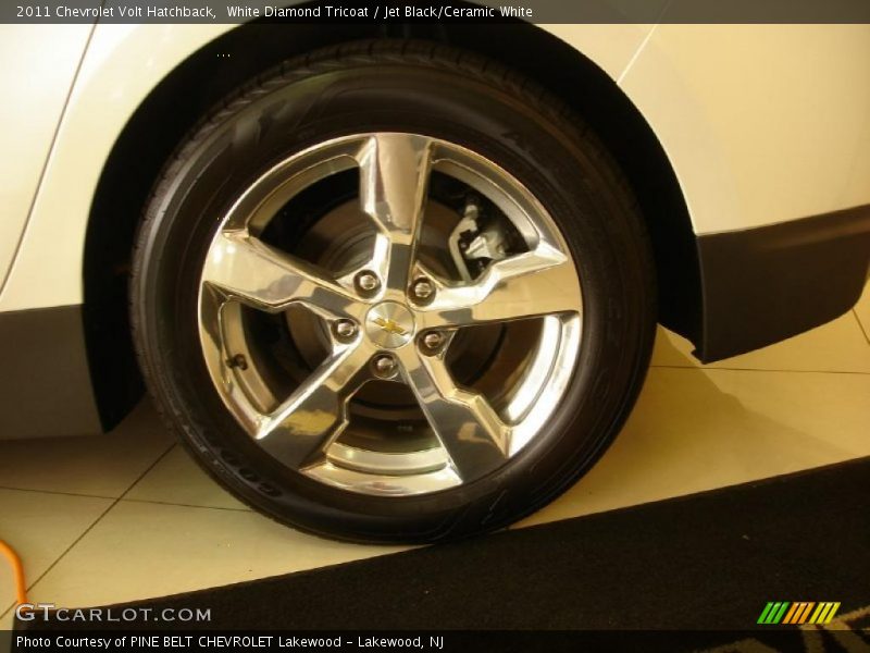  2011 Volt Hatchback Wheel