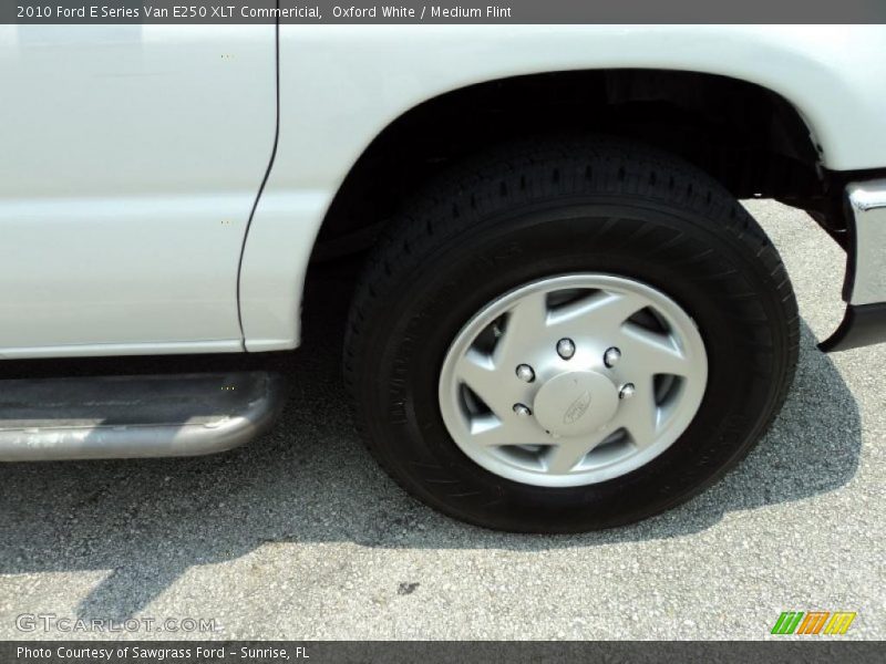 Oxford White / Medium Flint 2010 Ford E Series Van E250 XLT Commericial