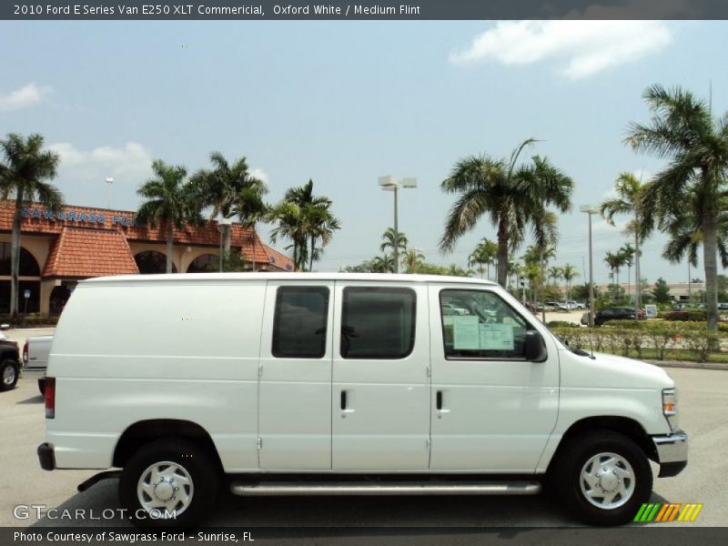 Oxford White / Medium Flint 2010 Ford E Series Van E250 XLT Commericial