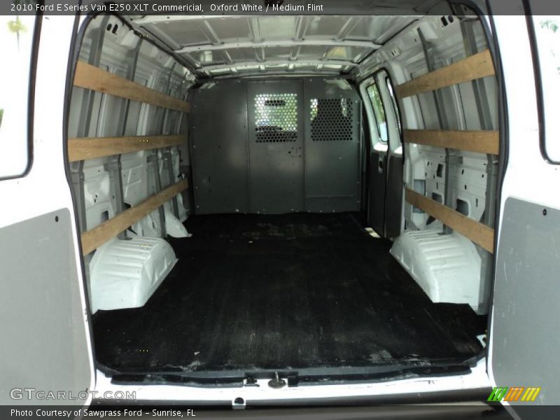 Oxford White / Medium Flint 2010 Ford E Series Van E250 XLT Commericial