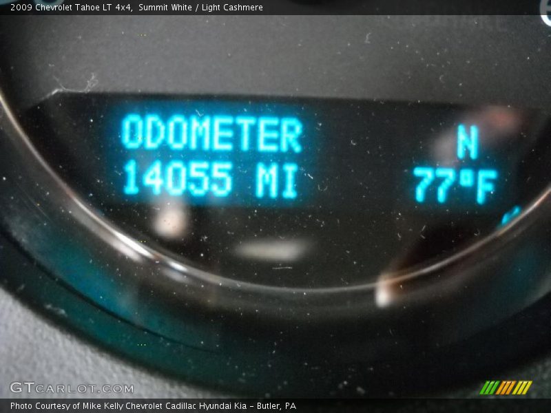 Summit White / Light Cashmere 2009 Chevrolet Tahoe LT 4x4
