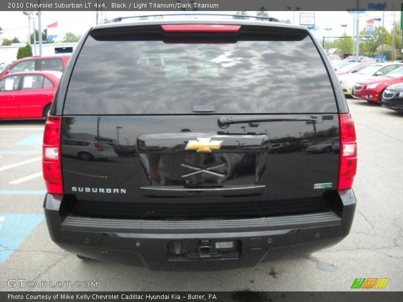 Black / Light Titanium/Dark Titanium 2010 Chevrolet Suburban LT 4x4