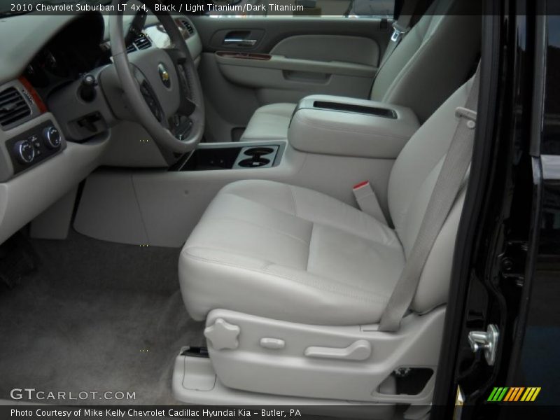 Black / Light Titanium/Dark Titanium 2010 Chevrolet Suburban LT 4x4